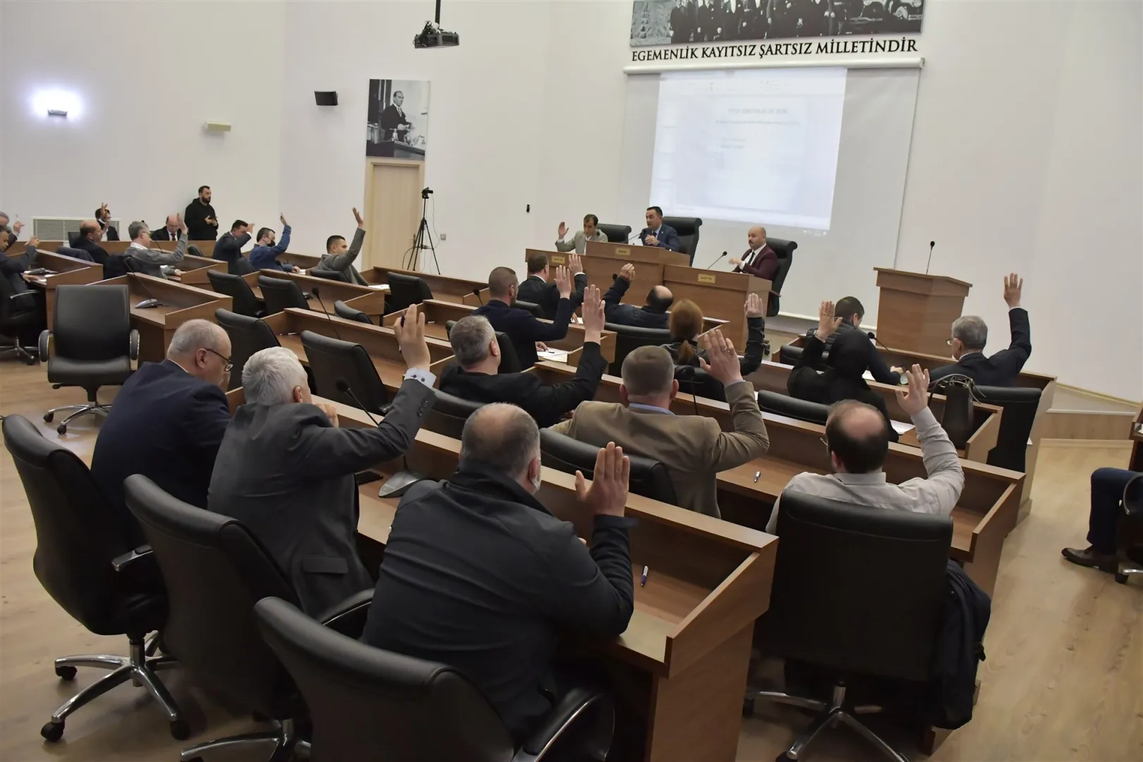 Biga Belediyesi Nisan Ayı Meclis Toplantısı Yapıldı